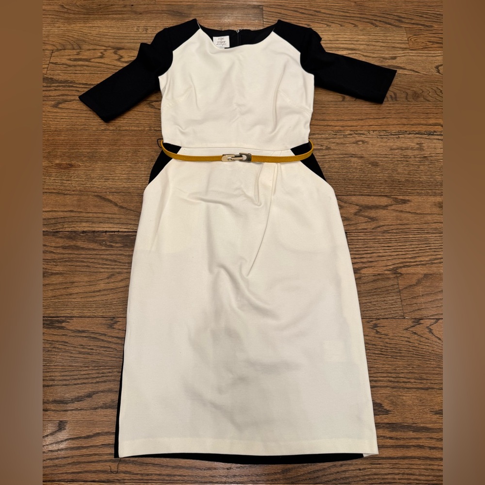 Suzy Chin for Maggy Boutique Size 2 Black Ivory Belted Sheath Dress